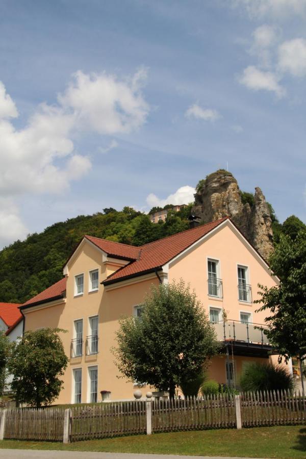 Pension&Ferienwohnung Breitmoser Angelika Riedenburg Exterior foto